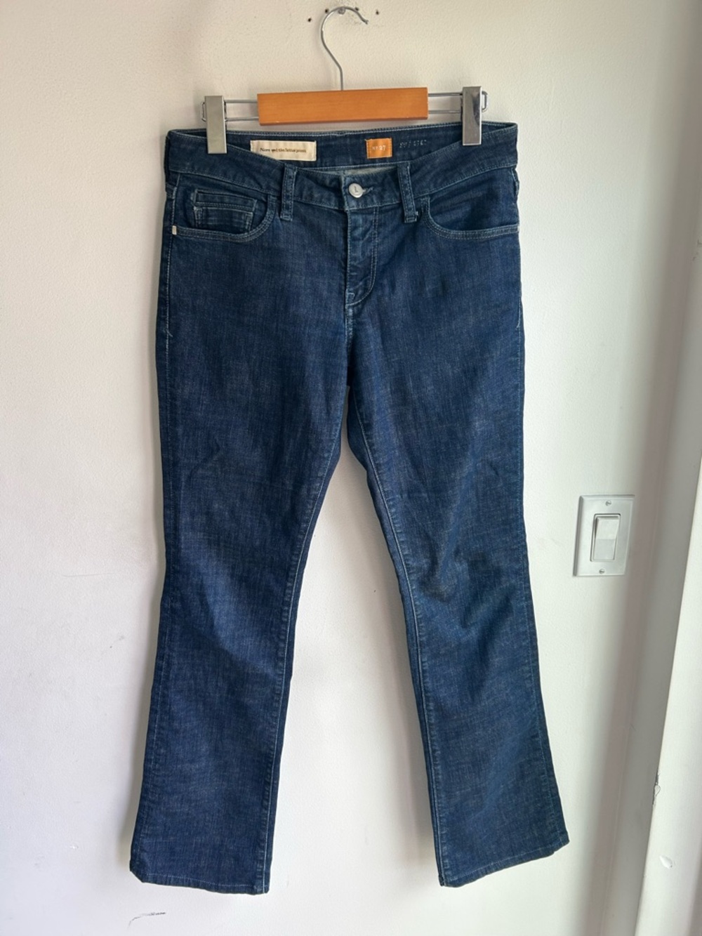 Anthropologie Pilcro and Letterpress boot cut jeans. Size 27. Great condition!